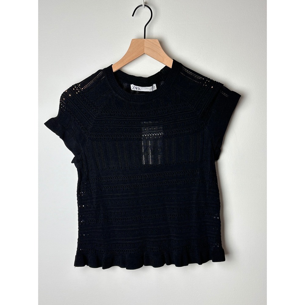 NWT‎ Zara Knit Top Black Ruffle Hem Short Sleeve Crochet Summer Blouse Small